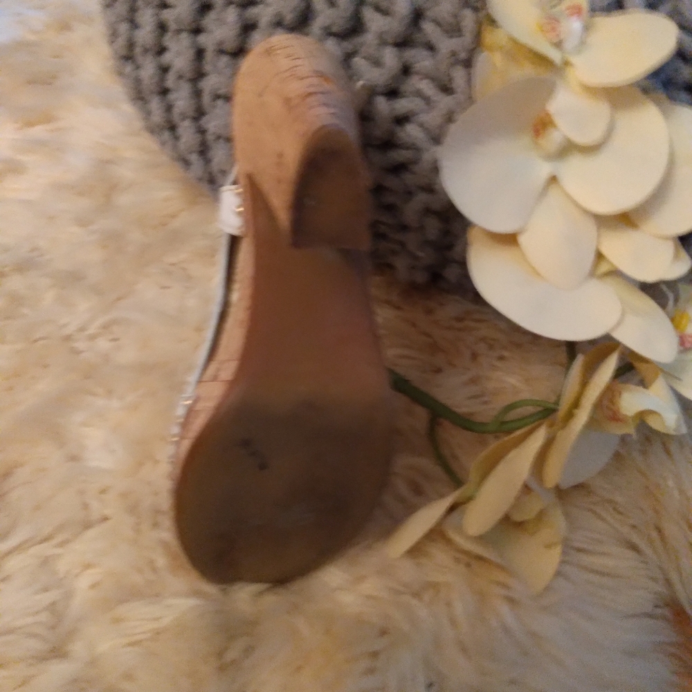 Prada Shoes - Picture 3 of 5